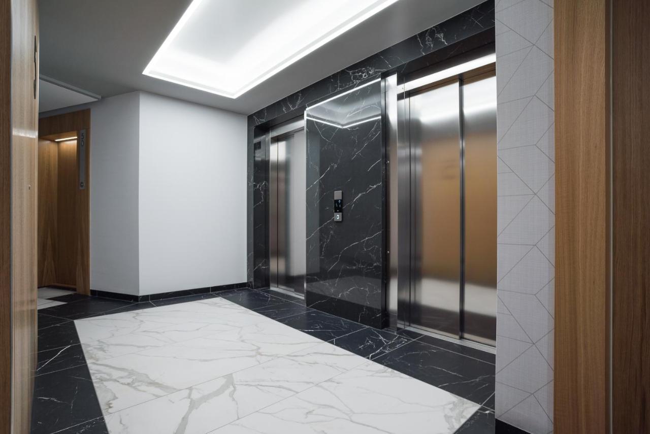 Golden Apartments Warsaw: Premium Building in Top Location Exterior photo